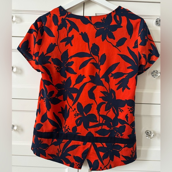 J CREW NAVY & TANGERINE TOP, SIZE XS, BAND & BACK BOTTOM DETAILING, EUC - Picture 2 of 7